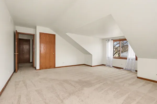 $495,000 | 237 Homewood Drive, Bolingbrook, IL 60440