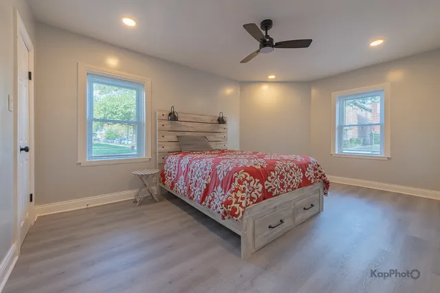 $2,100 | 6259 West Peterson Avenue, Unit 1R, Chicago, IL 60646