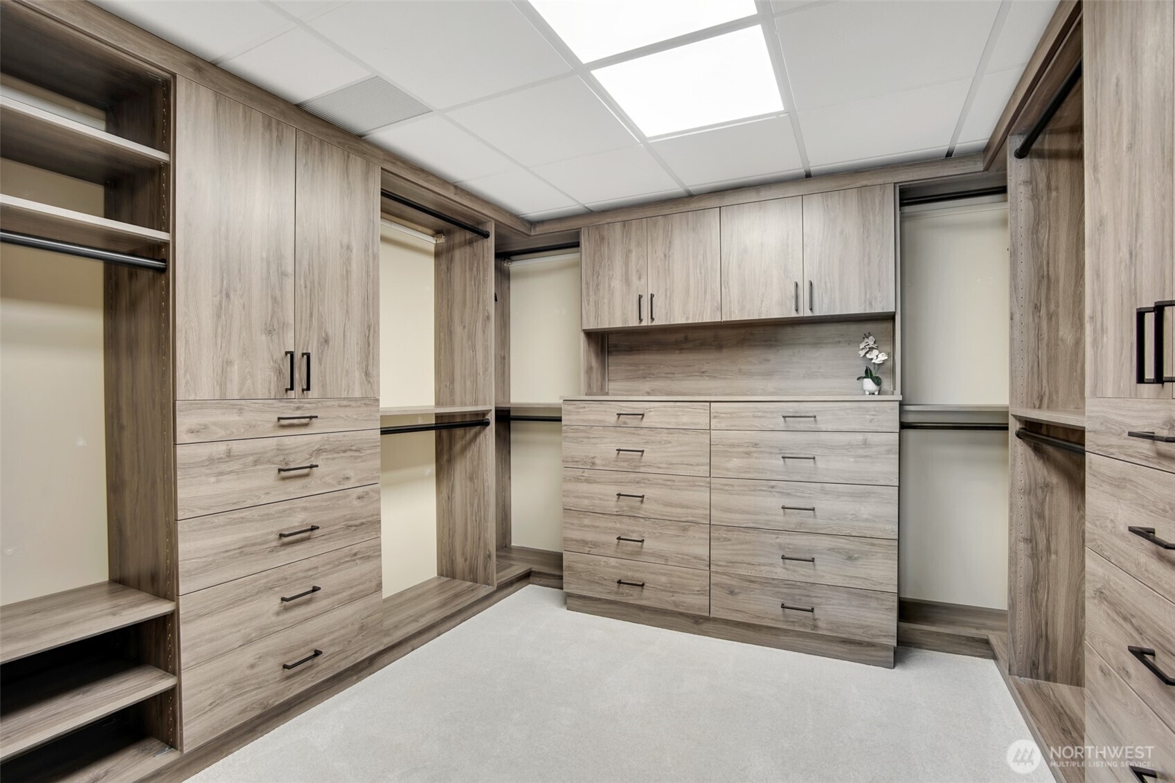 5204 North Bennett Street, Unit 306 Ruston, WA 98407 - Photo 13 of 25 Gallery Image 13