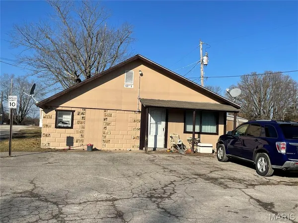 $530,000 | 2902 Clay Street, De Soto, MO 63020