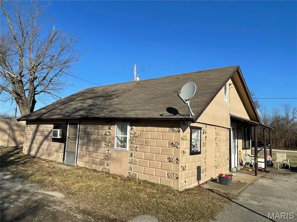 $530,000 | 2902 Clay Street, De Soto, MO 63020