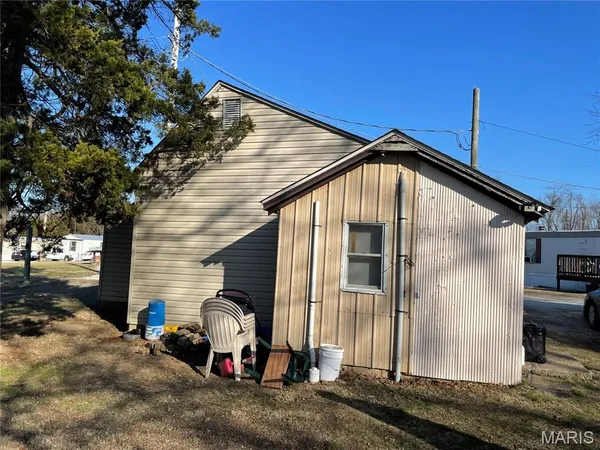 $530,000 | 2902 Clay Street, De Soto, MO 63020