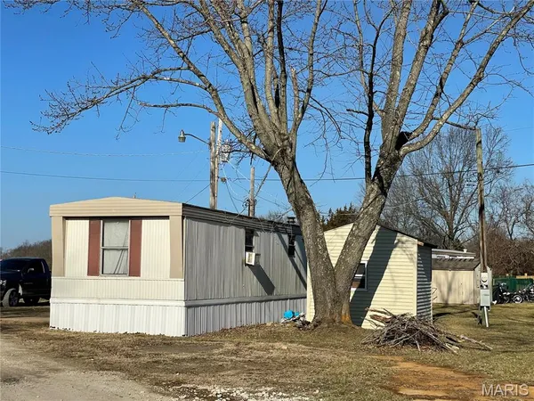 $530,000 | 2902 Clay Street, De Soto, MO 63020