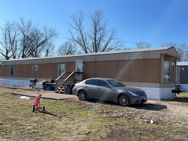 $530,000 | 2902 Clay Street, De Soto, MO 63020