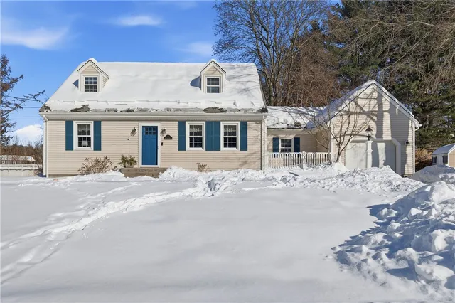 $535,000 | 6 Obeline Drive, North Smithfield, RI 02896