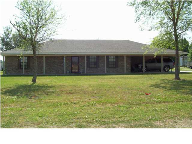 2016 Razorback Road New Iberia, LA 70563 - Photo 1 of 5 Primary Photo