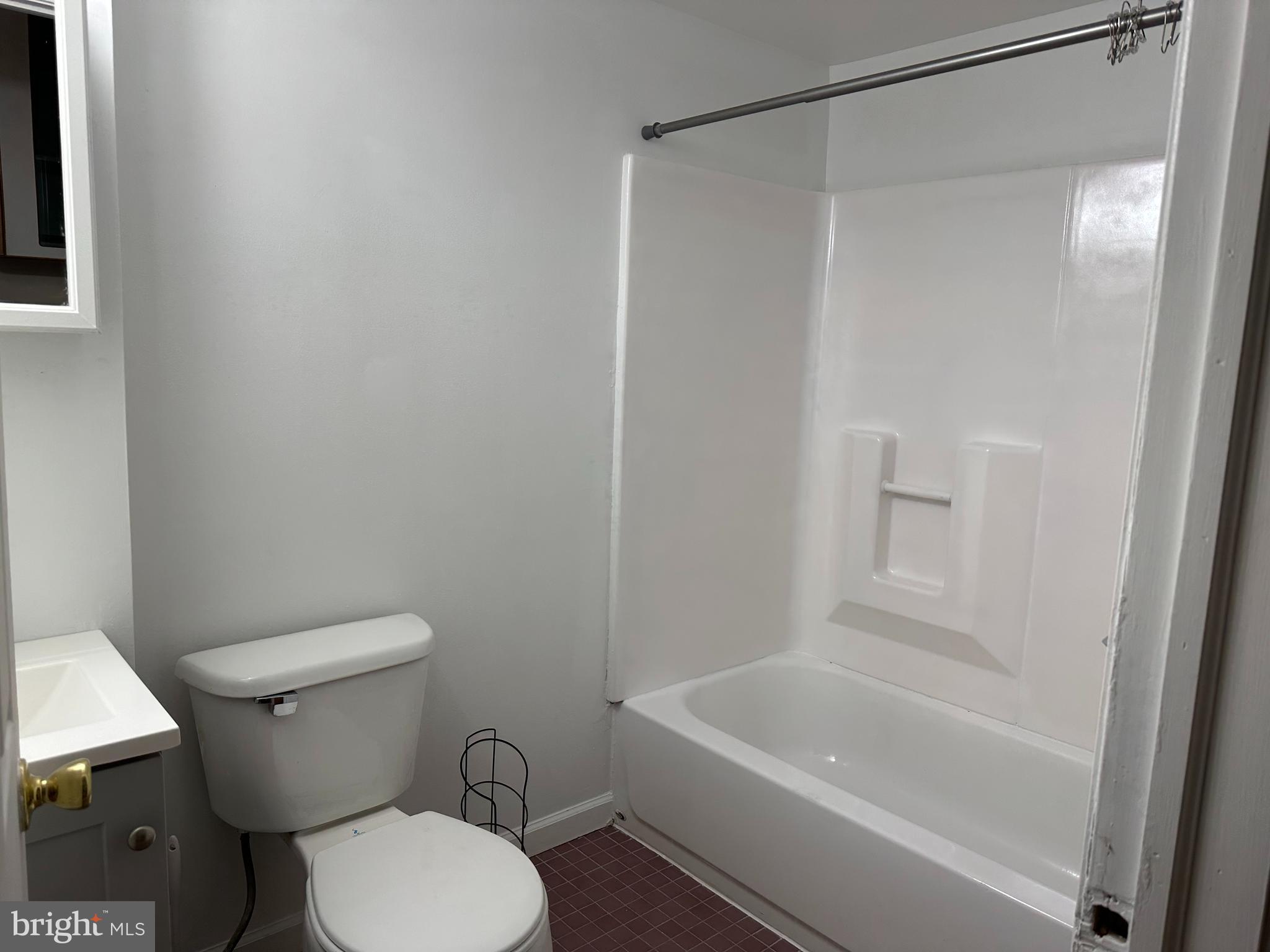 1502 Brown Street, Unit 2F Philadelphia, PA 19130 - Photo 8 of 9