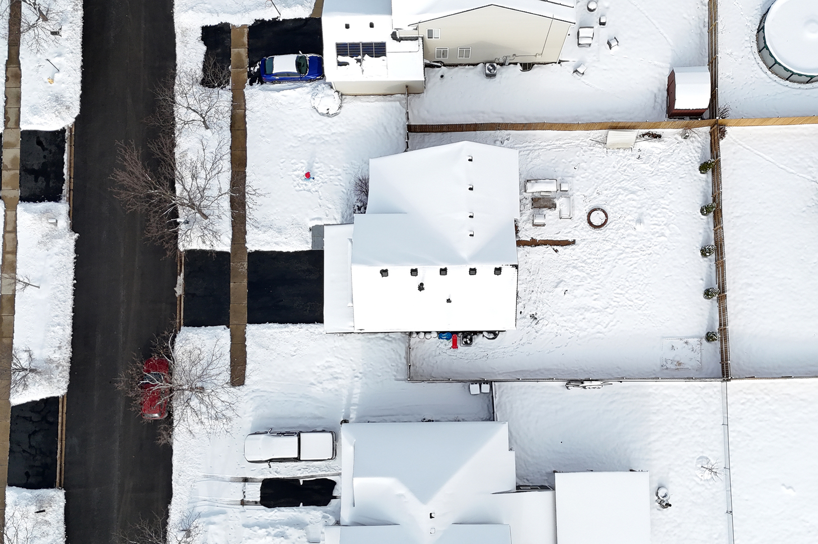 420 Wilshire Lane Bolingbrook, IL 60440 - Photo 37 of 41 a bathroom with a bathtub and shower