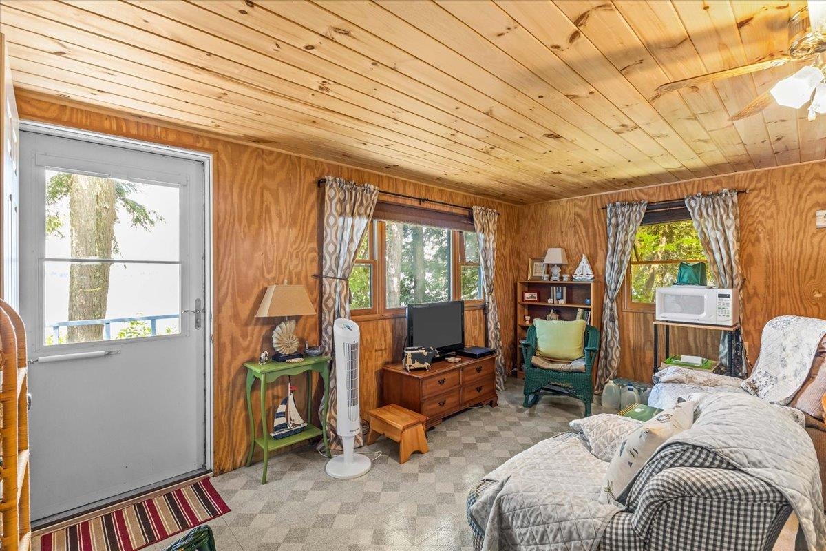 306 Hammond Shore Road Franklin, VT 05457 - Photo 26 of 57