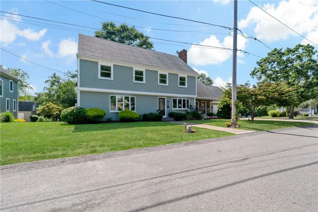 $4,500 | 21 Clifton Road, Bristol, RI 02809