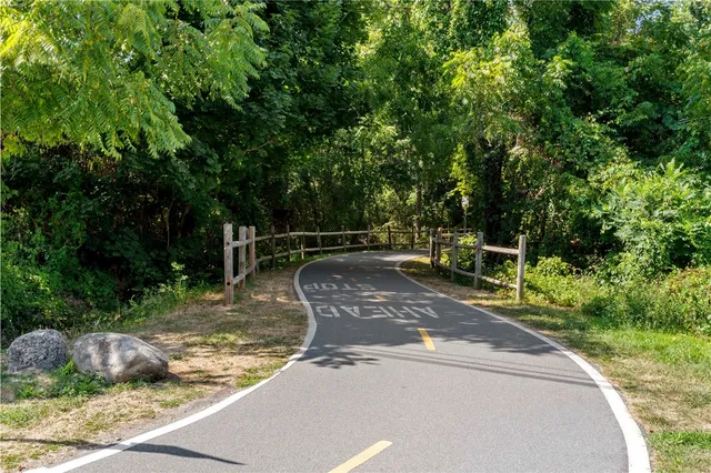 $4,500 | 21 Clifton Road, Bristol, RI 02809