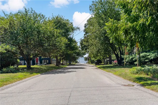 $4,500 | 21 Clifton Road, Bristol, RI 02809