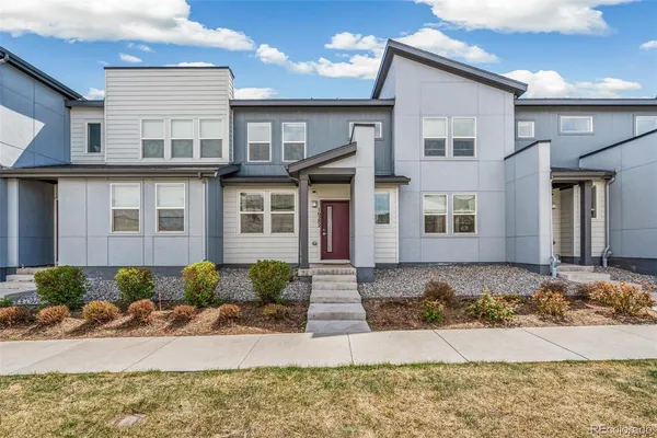 $389,900 | 16282 East 47th Place, Denver, CO 80239