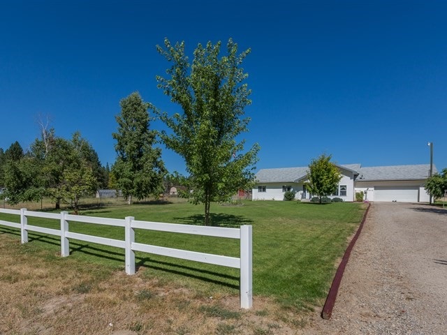 20118 North Yale Road Colbert, WA 99005 - Photo 2 of 20