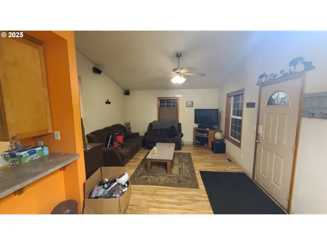 $384,900 | 504 Wall Street, Silverton, OR 97381