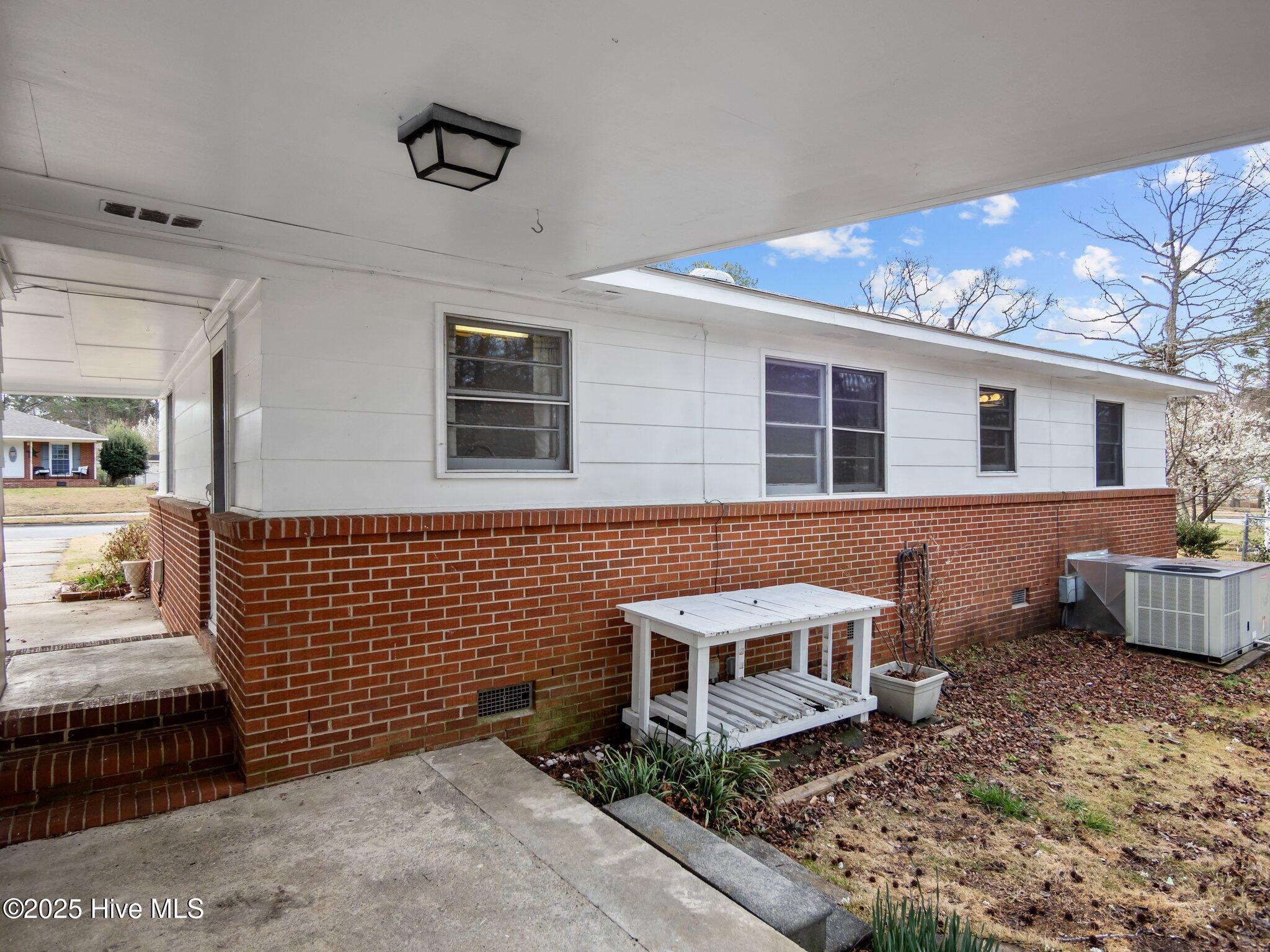 207 Cardinal Road Jacksonville, NC 28546 - Photo 35 of 52 48-web-or-mls-P3066341