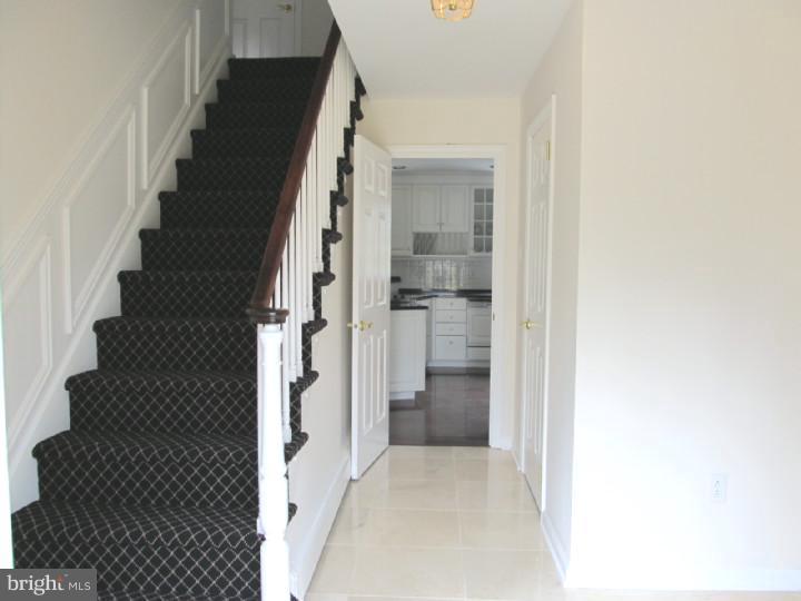 310 Wood Spring Road Gwynedd Valley, PA 19437 - Photo 14 of 23 Foyer