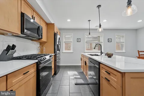 $750,000 | 313 East Wildey Street, Philadelphia, PA 19125