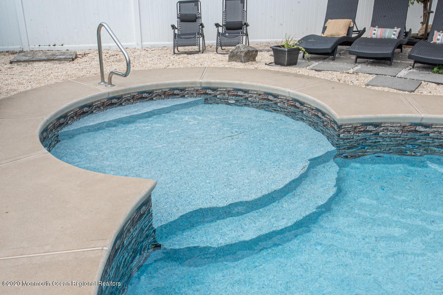 25 Weldon Road Matawan, NJ 07747 - Photo 40 of 50 Pool Spa