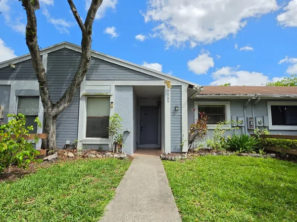 $2,100 | 7959 Northwest 41st Court, Unit 7959, Sunrise, FL 33351