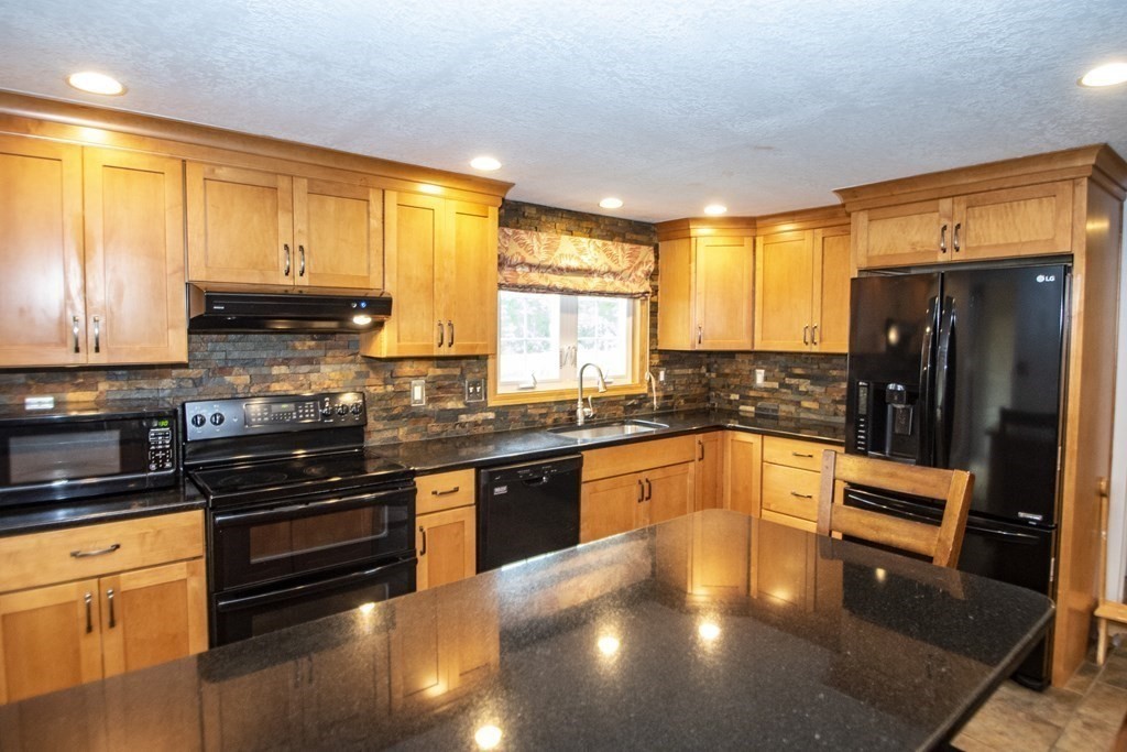 119 Depot Road Hatfield, MA 01038 - Photo 7 of 22