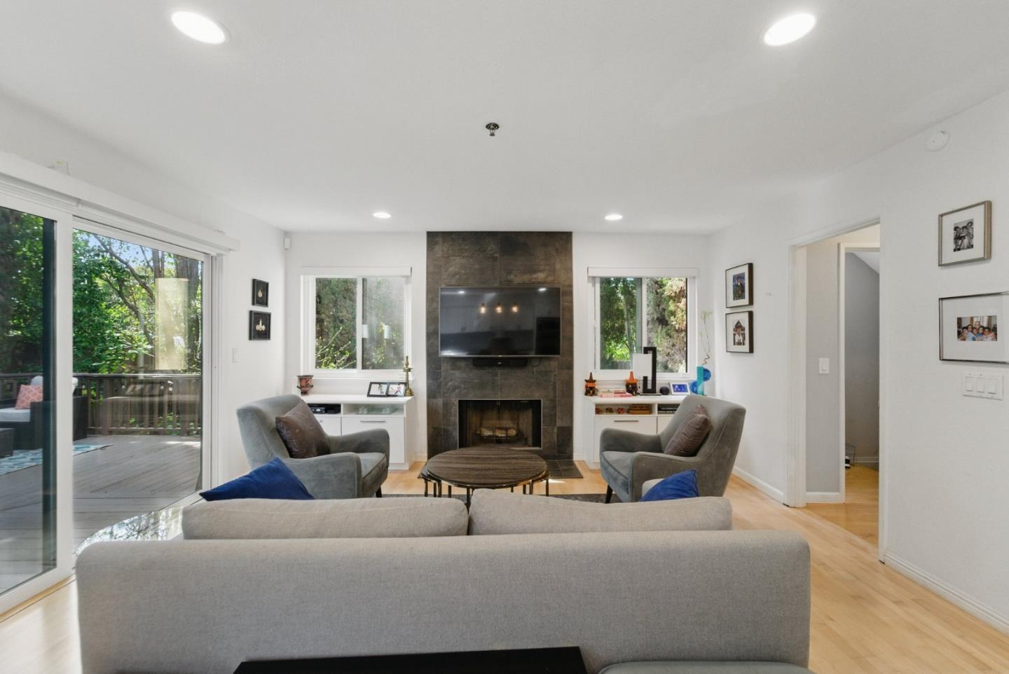 2149 Junction Avenue, Unit 11 Mountain View, CA 94043 - Photo 5 of 27