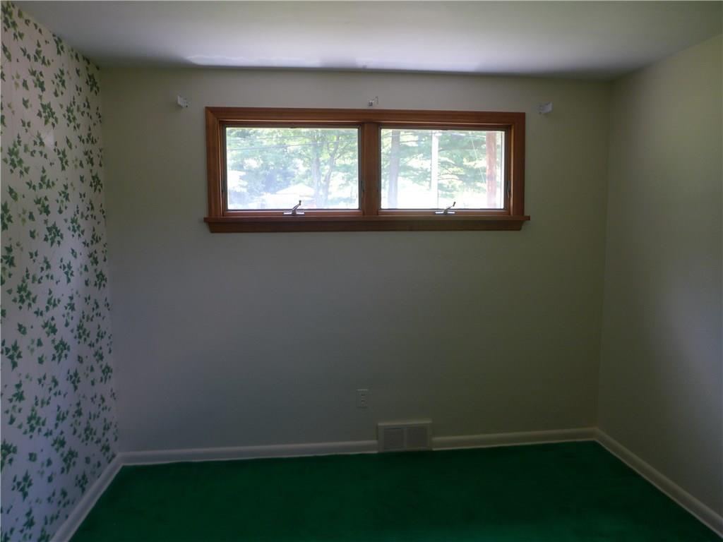 176 West Bruceton Road Pittsburgh, PA 15236 - Photo 7 of 21 Master Bedroom