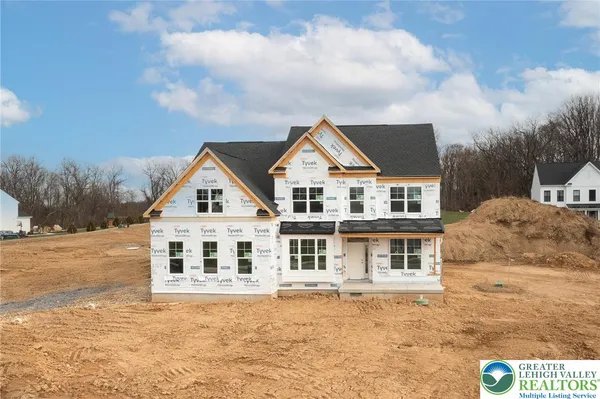 $875,000 | 5125 Maple Rdg Way, Emmaus, PA 18049