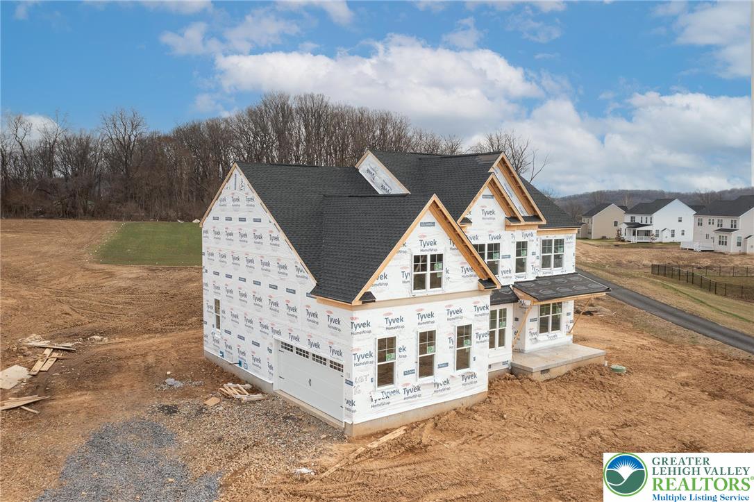 5125 Maple Rdg Way Emmaus, PA 18049 - Photo 3 of 7