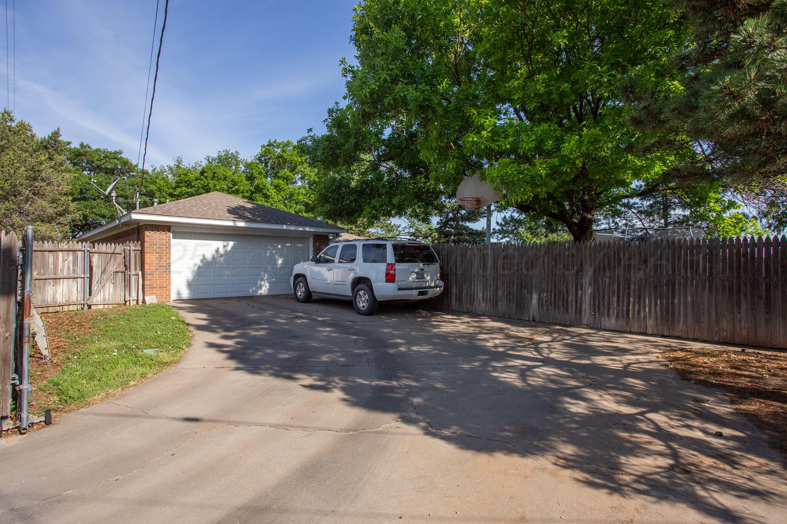 5701 Durrett Place Amarillo, TX 79109 - Photo 26 of 26 23