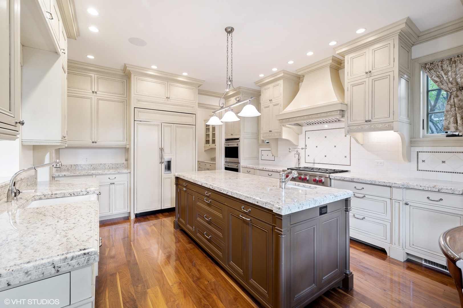 1044 Oak Ridge Drive Glencoe, IL 60022 - Photo 11 of 31