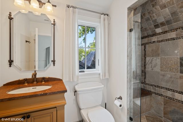 $1,600,000 | 1044 Oak Ridge Drive, Glencoe, IL 60022