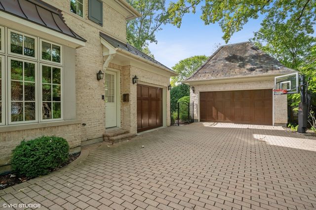 $1,600,000 | 1044 Oak Ridge Drive, Glencoe, IL 60022