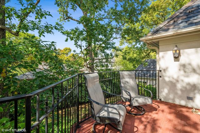 $1,600,000 | 1044 Oak Ridge Drive, Glencoe, IL 60022