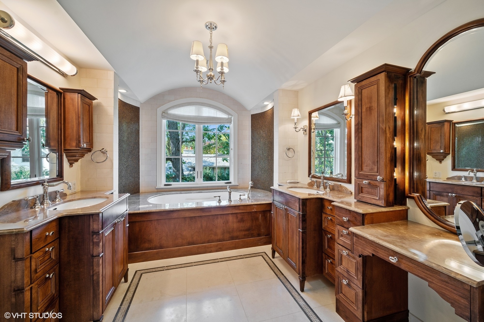 1044 Oak Ridge Drive Glencoe, IL 60022 - Photo 26 of 31