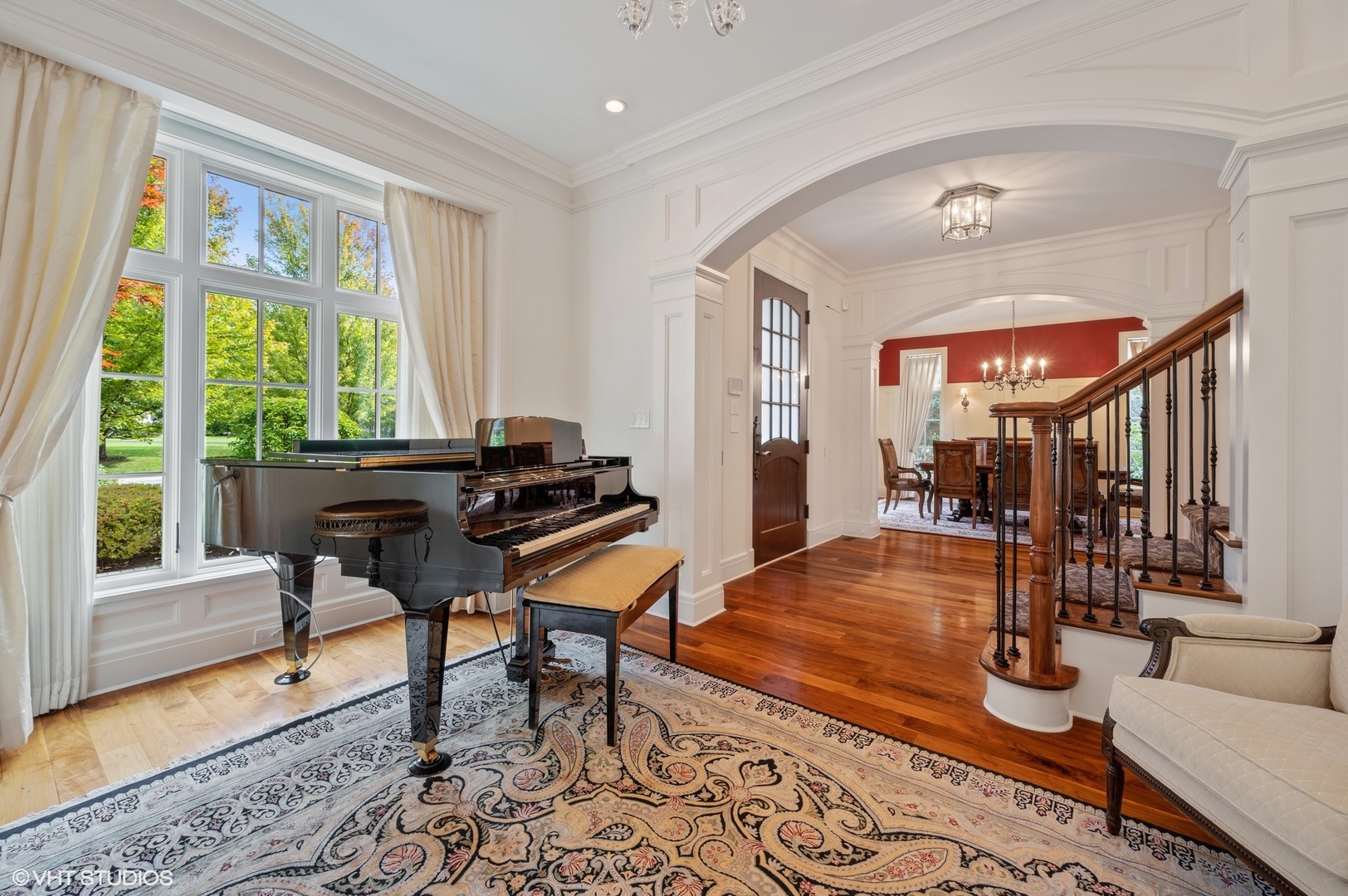 1044 Oak Ridge Drive Glencoe, IL 60022 - Photo 6 of 31