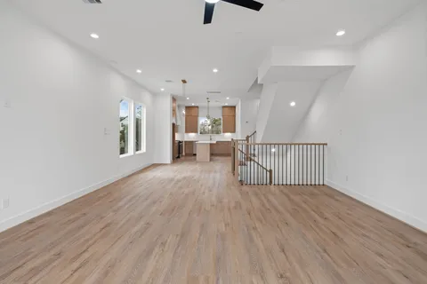 $449,900 | 826 Curtin Street, Unit G, Houston, TX 77018