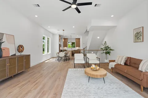 $449,900 | 826 Curtin Street, Unit G, Houston, TX 77018