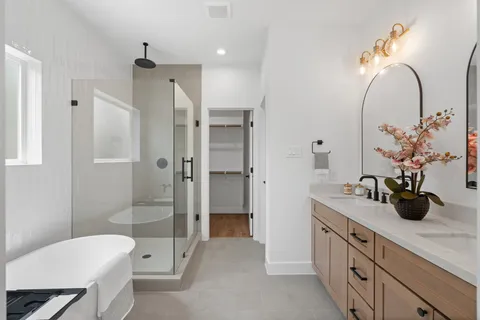 $449,900 | 826 Curtin Street, Unit G, Houston, TX 77018