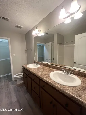 $1,125 | 4 Ivy Cove, Unit B, McHenry, MS 39561