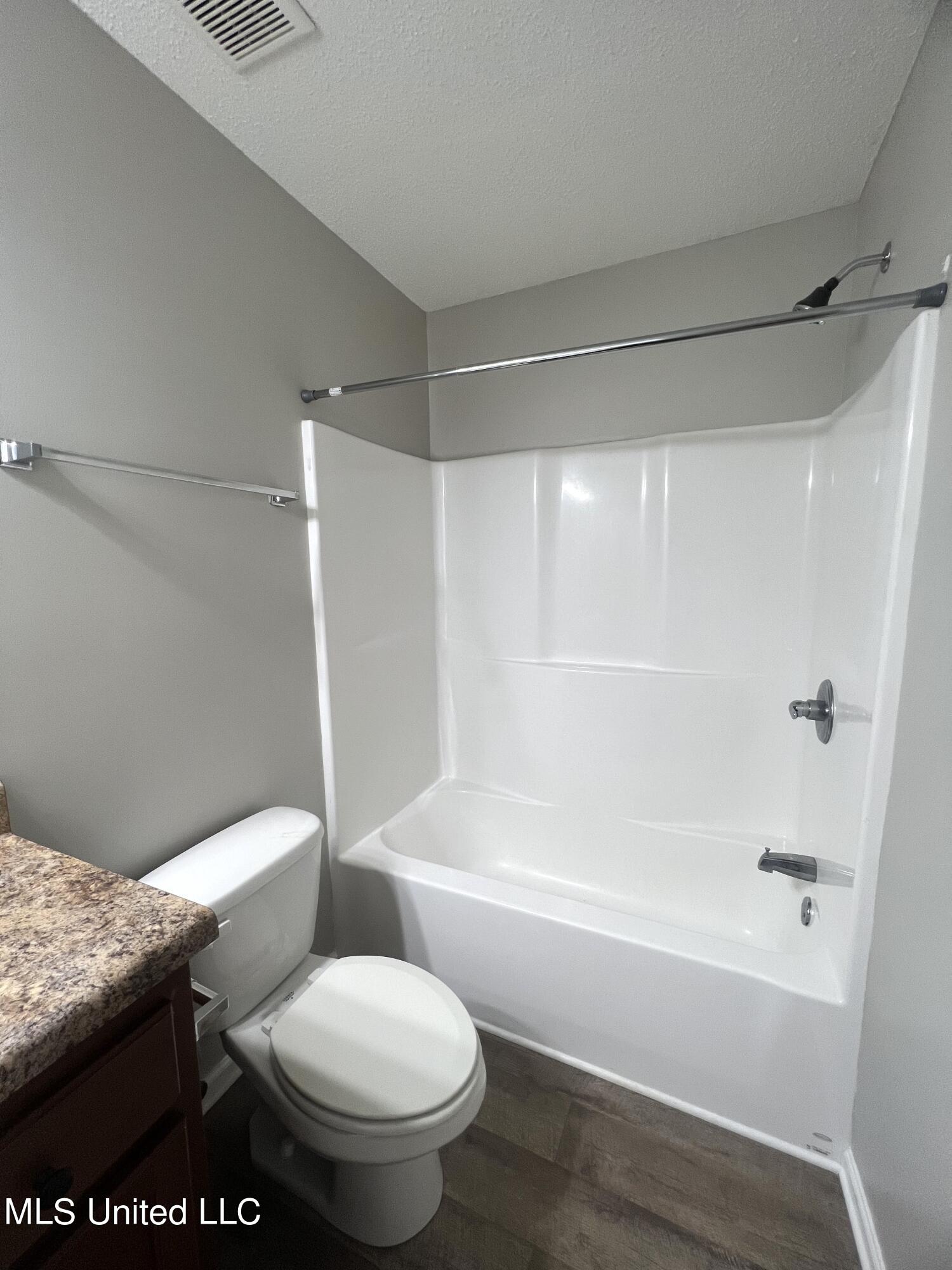 4 Ivy Cove, Unit B McHenry, MS 39561 - Photo 10 of 16 4 Ivy Cv Guest Tub