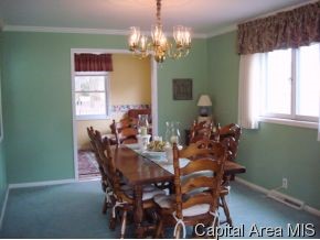 2022 Briarcliff Springfield, IL 62704 - Photo 3 of 12