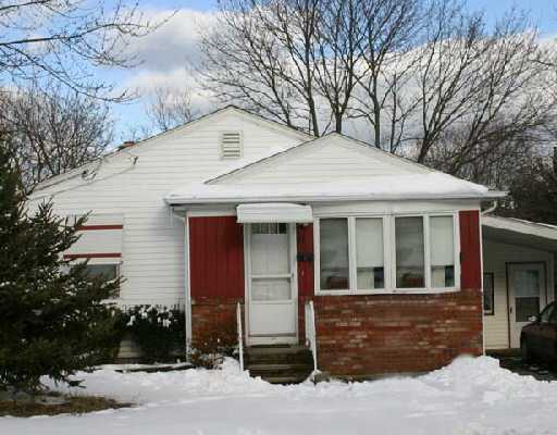 401 Woodward Road North Providence, RI 02904 - Photo 1 of 3 Exterior Front.