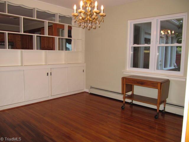 520 Cliff Road Asheboro, NC 27203 - Photo 6 of 16 Dining Room. Hardwood Floors