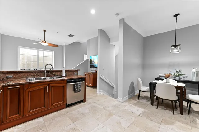 $895,000 | 150 Northeast 6th Avenue, Unit E, Delray Beach, FL 33483