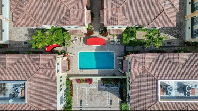 $895,000 | 150 Northeast 6th Avenue, Unit E, Delray Beach, FL 33483