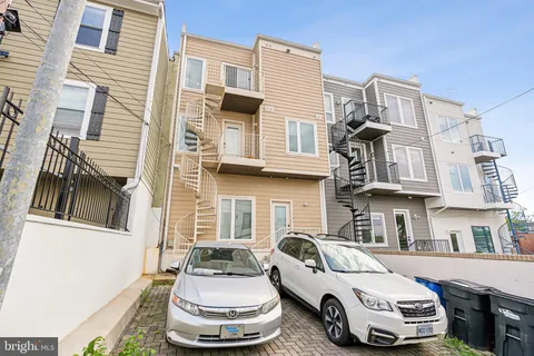 $649,990 | 1214 Queen Street Northeast, Unit 2, Washington, DC 20002