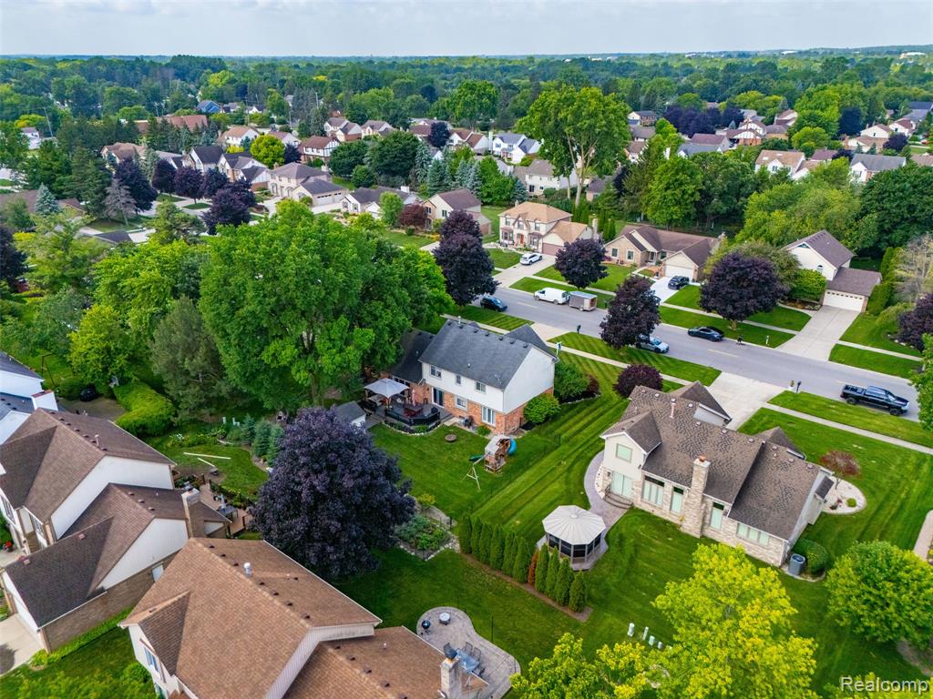 19364 Gill Road Livonia, MI 48152 - Photo 41 of 43 Gallery Image 41