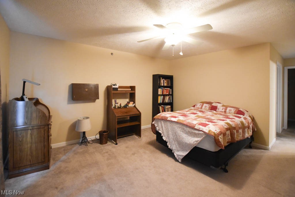 4703 Hills And Dales Road Northwest, Unit 207 Canton, OH 44708 - Photo 11 of 26 Master Bedroom