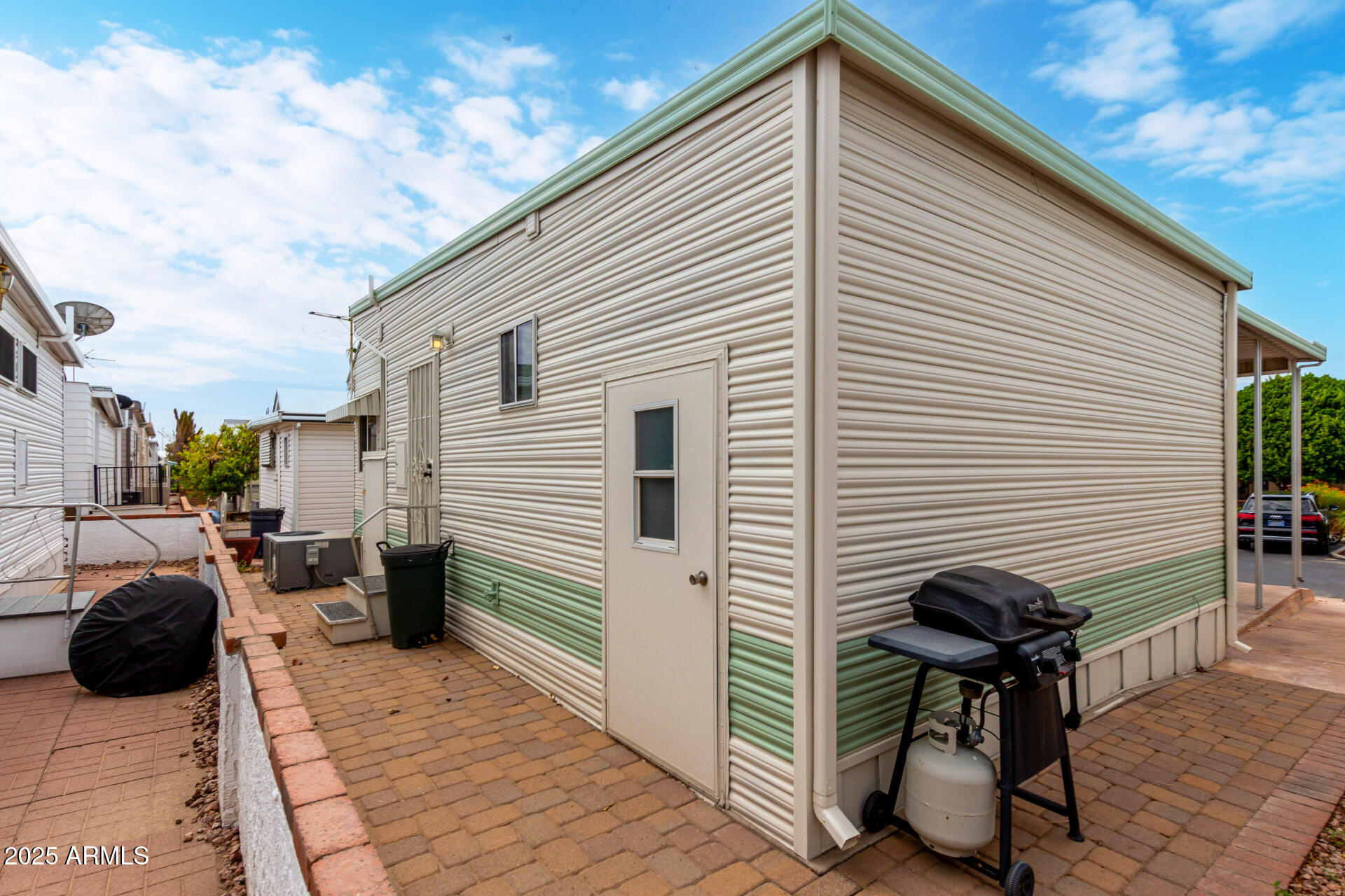 111 South Greenfield Road, Unit 480 Mesa, AZ 85206 - Photo 20 of 29 a view of a patio on the deck